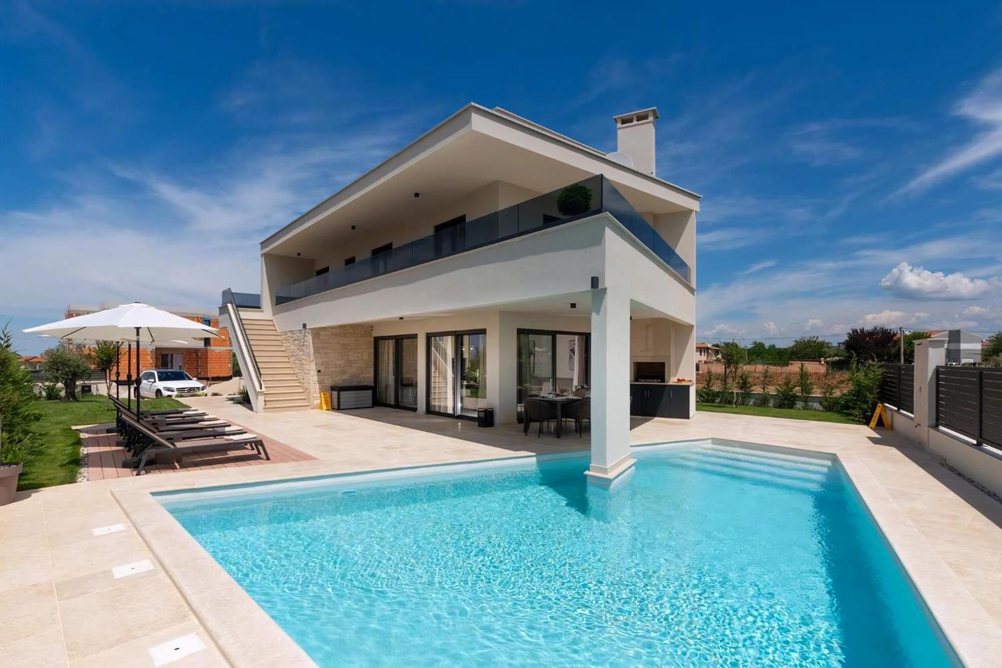 Luxurioese Villa Perla Mit Pool Und Jacuzzi Poreč Eksteriør billede