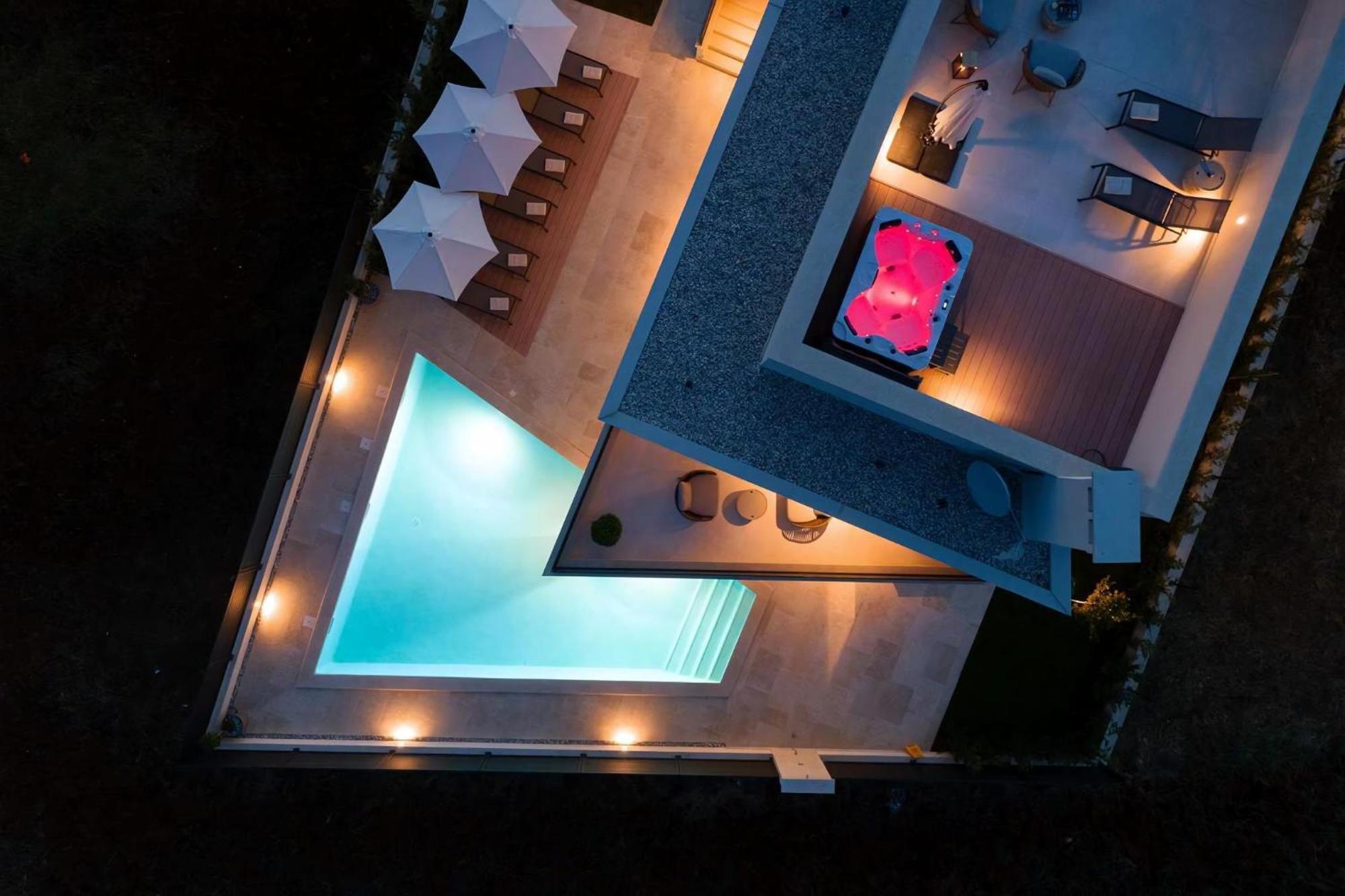 Luxurioese Villa Perla Mit Pool Und Jacuzzi Poreč Eksteriør billede