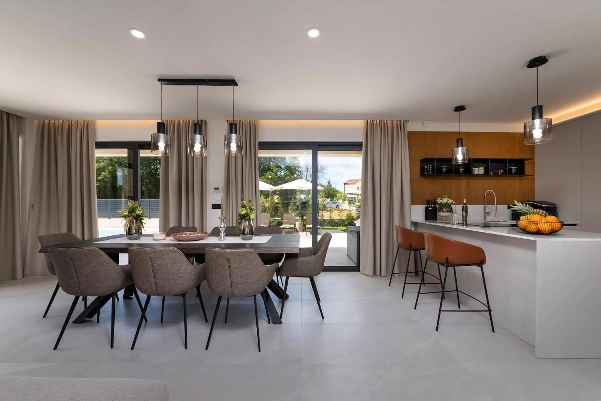 Luxurioese Villa Perla Mit Pool Und Jacuzzi Poreč Eksteriør billede